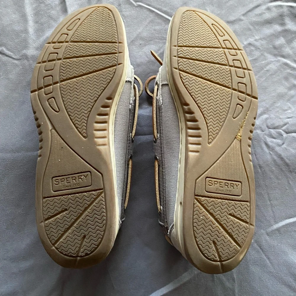 Gray Sperry’s - 6.5 - Picture 5 of 6